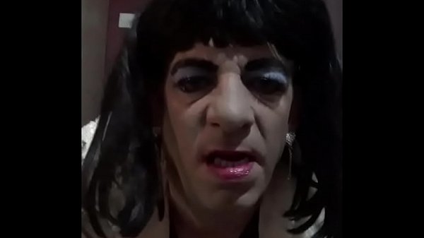 người lưỡng tính crossdresser mark wright thích bắn kiêm tải của anh ấy nhưng cần một con cặc thực sự để đụ anh ta để anh ta có thể bắn tải của mình mạnh hơn và nhanh hơn