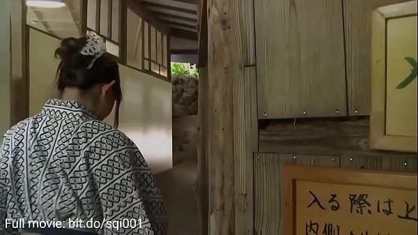 Das Paar ging ins Thermalbad und fickte