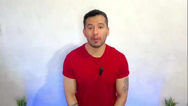 Vergognoso ingegnere etero riempie il culo con il suo grosso cazzo a due fidanzati della festa! storia sessuale