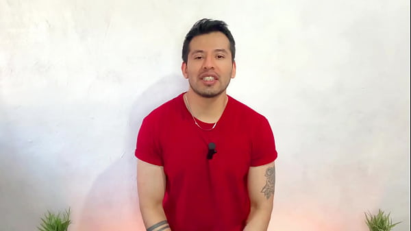 Il vergognoso ranchero riempie di latte il culo del giovane charro della fiera degli allevatori! storia sessuale