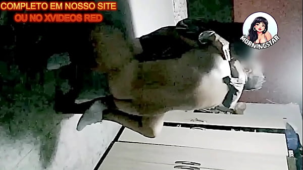 Sexy amateur Teen performs