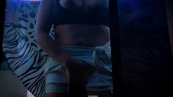 INCREIBLE PASADO EN MEXICO - MADRASTRA SEDUCE A SU HIJASTRO MOSTRANDO SUS TETAS POR LAS VENTANAS Y EL HIJO SE LA FOLLA SEXO AMATEUR CASERO REAL MUY RICO